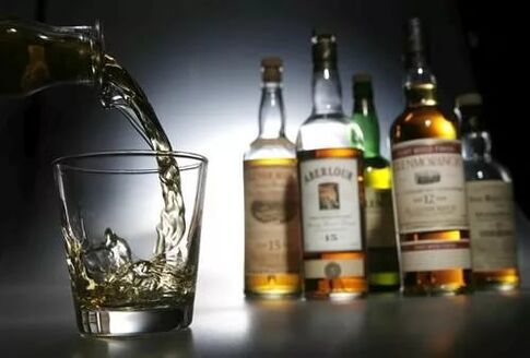 Alkoholak kalte handiz eragiten du
